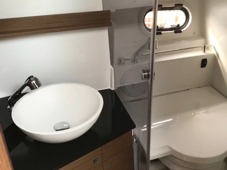 Jeanneau Cap Camarat 9.0 WA da affittare a  Alcocéber