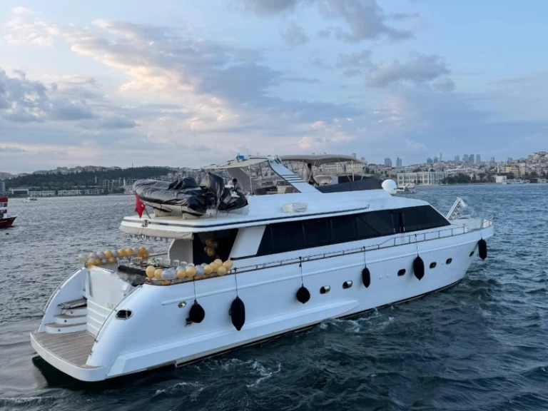 Noleggiare una costome made  costome made  a Bodrum