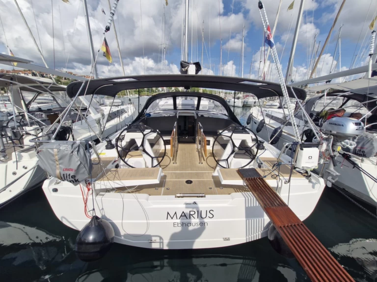 Noleggiare una Hanse Hanse 410 a Pola