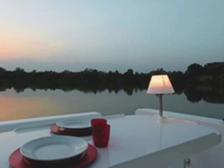 Noleggiare una Le Boat Minuetto a Casale sul Sile