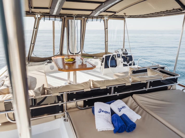 Noleggio Catamarano con o senza skipper Bali a Álimos