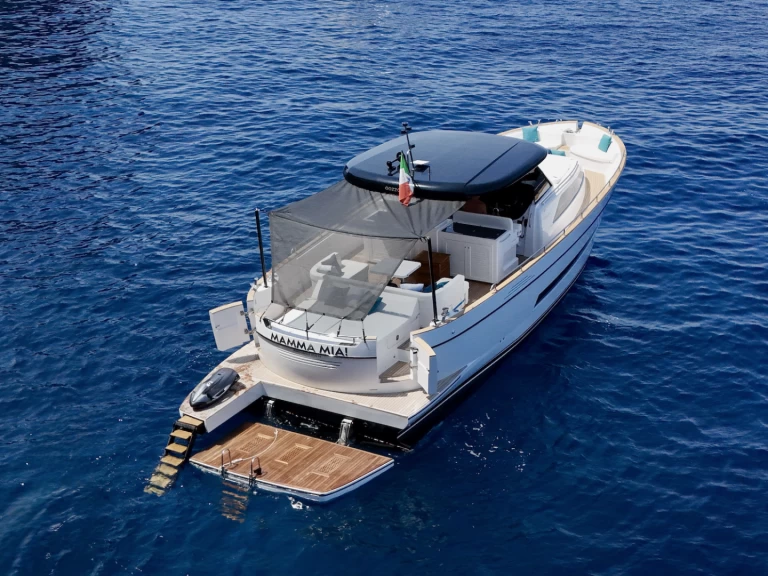 Noleggiare una Apreamare GOZZO 45 "MAMMA MIA!" a Napoli