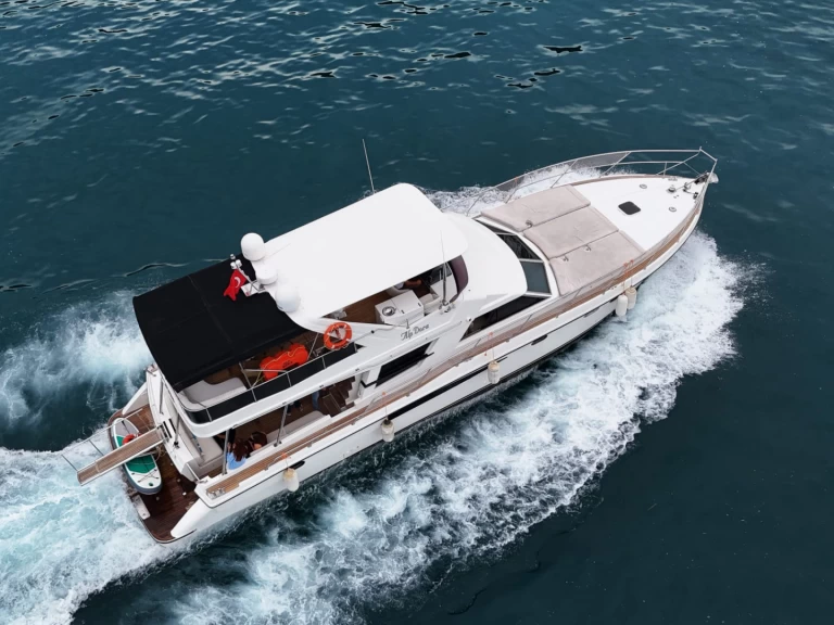 Noleggio Yacht di lusso con o senza skipper Fairline a Antalya (City)