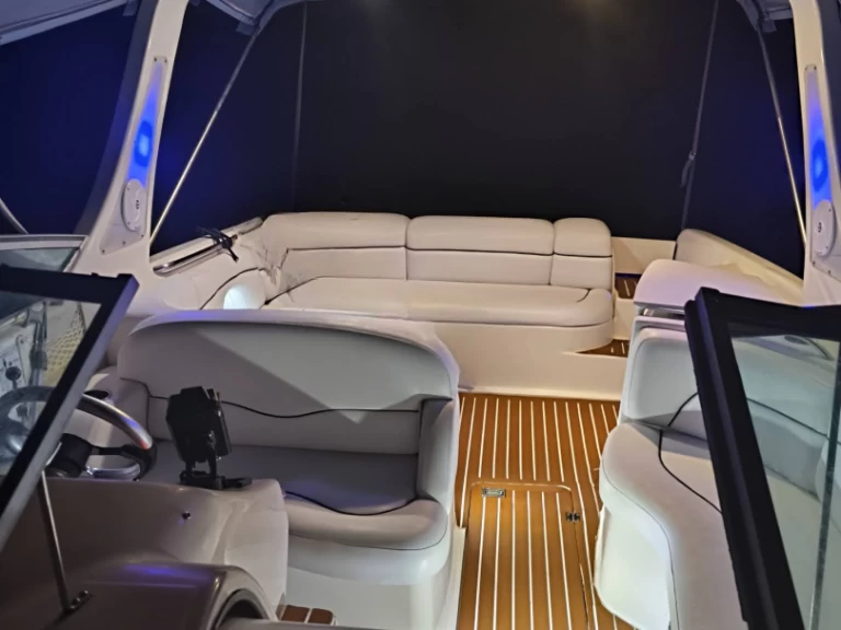 Noleggio Barca a motore con o senza skipper Chaparall  a Terracina