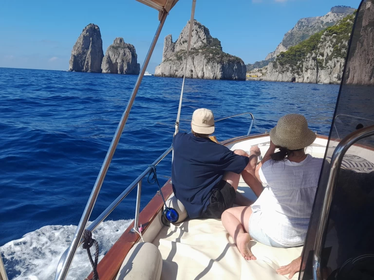 Noleggio Barca a motore a Salerno – fratelli mileo Gozzo Campano Sport Cruiser 
