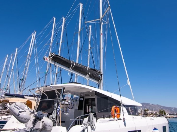 Noleggiare una Lagoon Lagoon 42 a Mykonos (Isola)