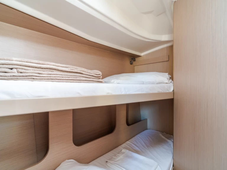 Noleggio Barca a vela Bénéteau con patente nautica