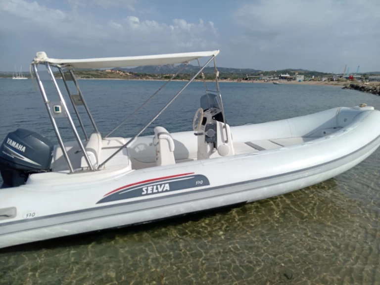 Noleggio Gommone a Palau – Predator 585 Comfort