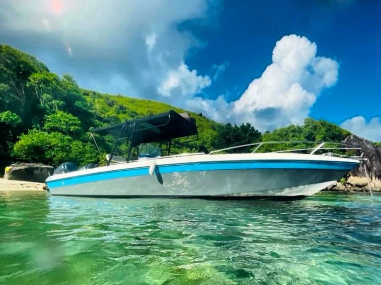 Wellcraft Scarab 302 Sport da affittare a  Mahé