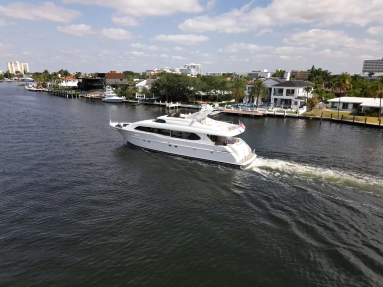 Yacht di lusso a noleggio a Florida al miglior prezzo