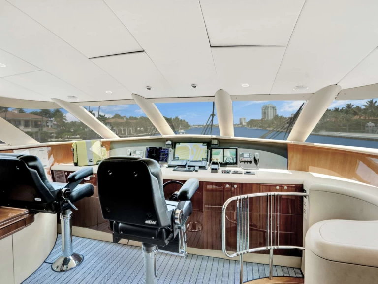 Noleggio Yacht di lusso a Florida – Lazzara Tranquility