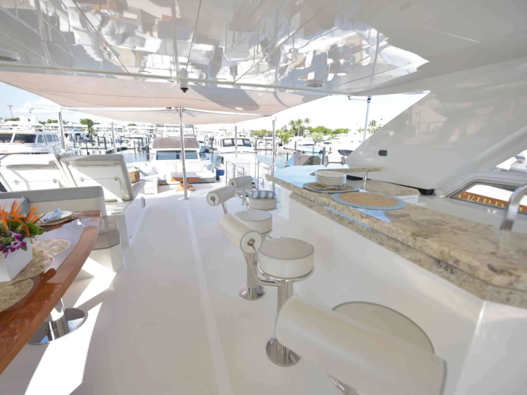 Noleggiare una Ocean alexander Touch N Go a Nassau