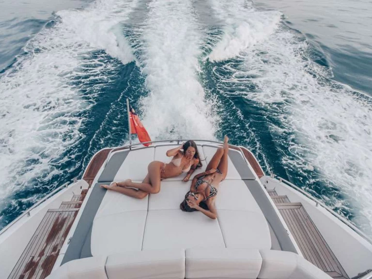 Noleggiare una Princess, UK Kati a Phuket (City)