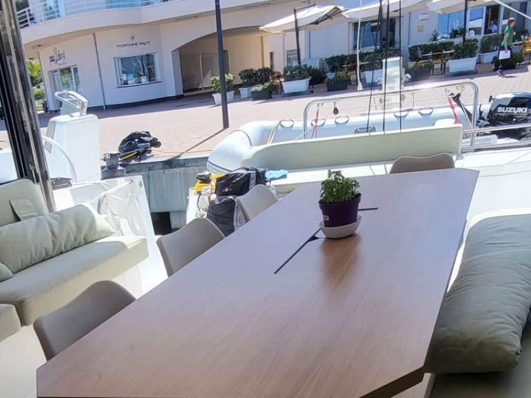 Noleggio Catamarano Bali con patente nautica