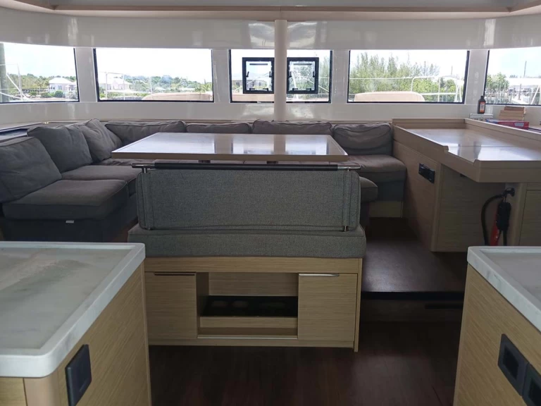 Noleggio barche Marsh Harbour economico Lagoon 51