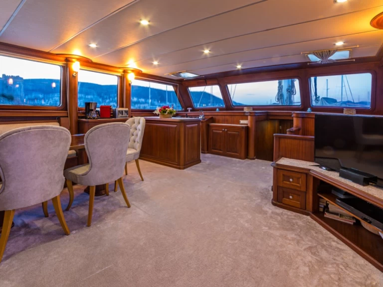 Noleggio Barca a vela  con patente nautica