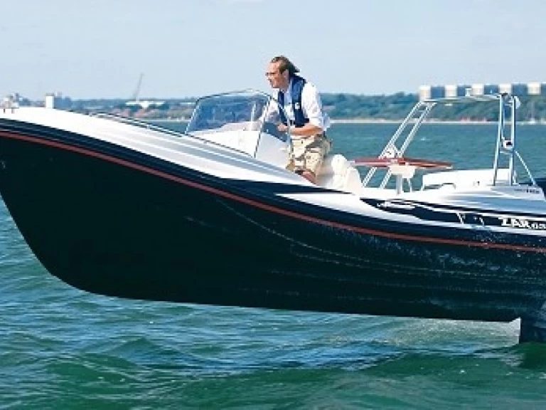 Gommone a noleggio a Port de Pollença al miglior prezzo