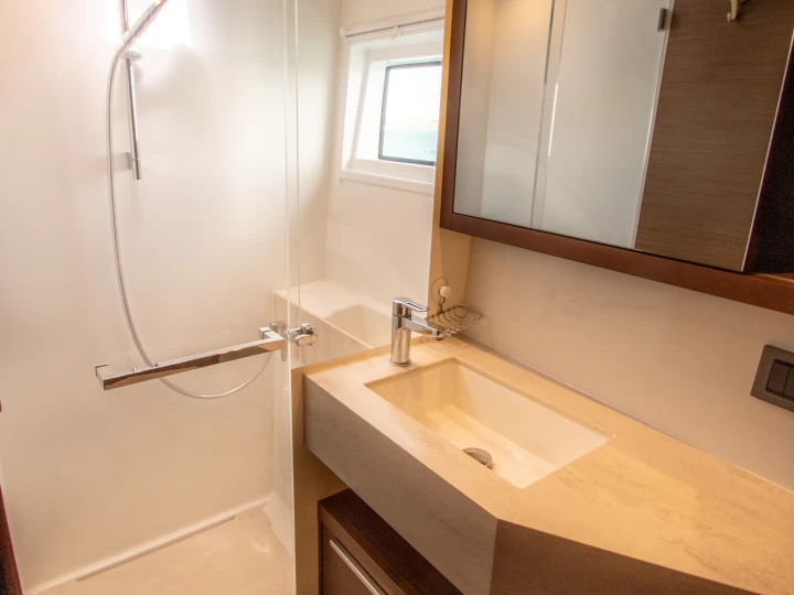 Noleggio Catamarano a Marigot – Lagoon Lagoon 46