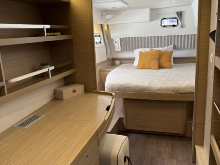 Catamarano a noleggio a Playa Sardinera al miglior prezzo