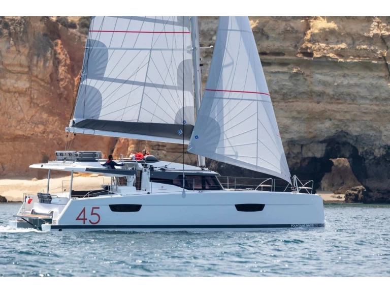 Fountaine Pajot Elba 45 da affittare a  Capo d'Orlando
