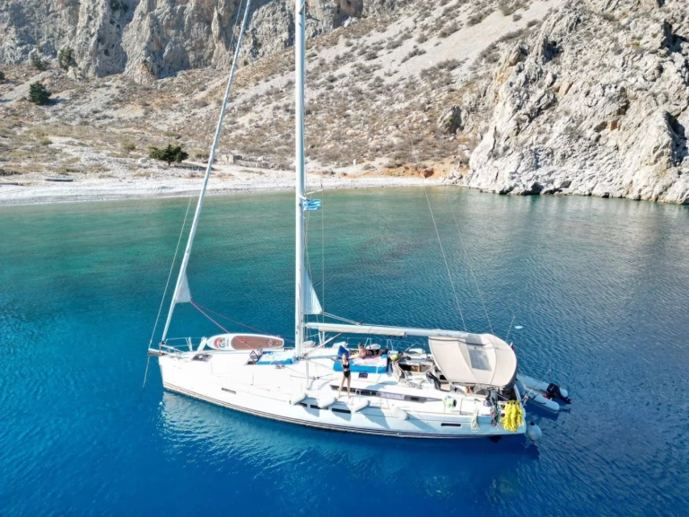 Noleggio Barca a vela Jeanneau con patente nautica