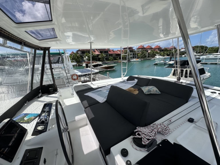 Noleggiare una Lagoon Lagoon 46 a Mahé