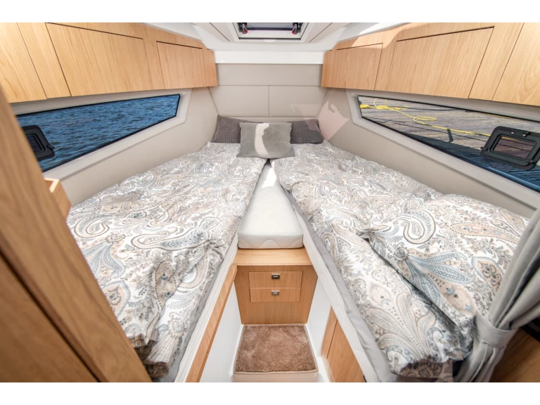 Noleggio Barca a motore Grandezza con patente nautica