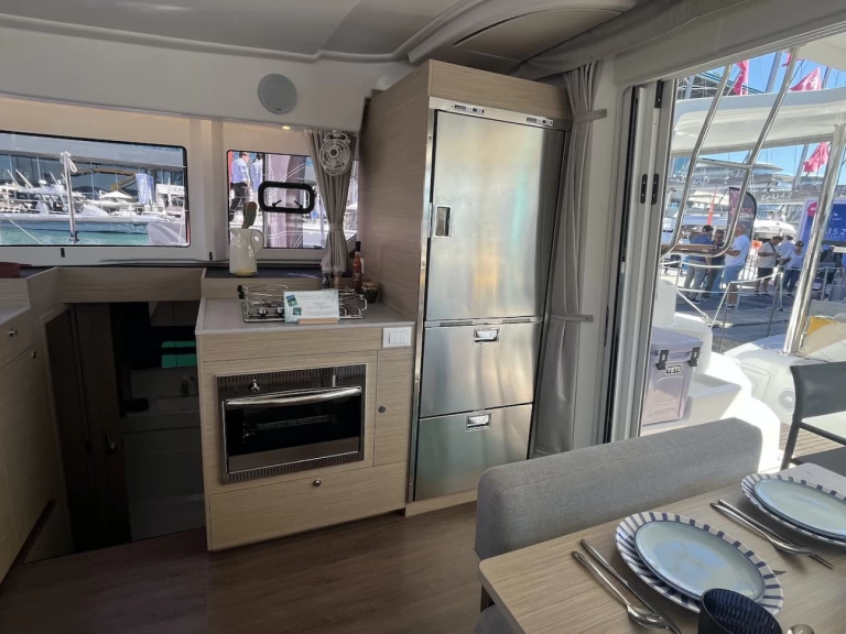 Noleggiare una Lagoon Lagoon 38 a Lefkáda