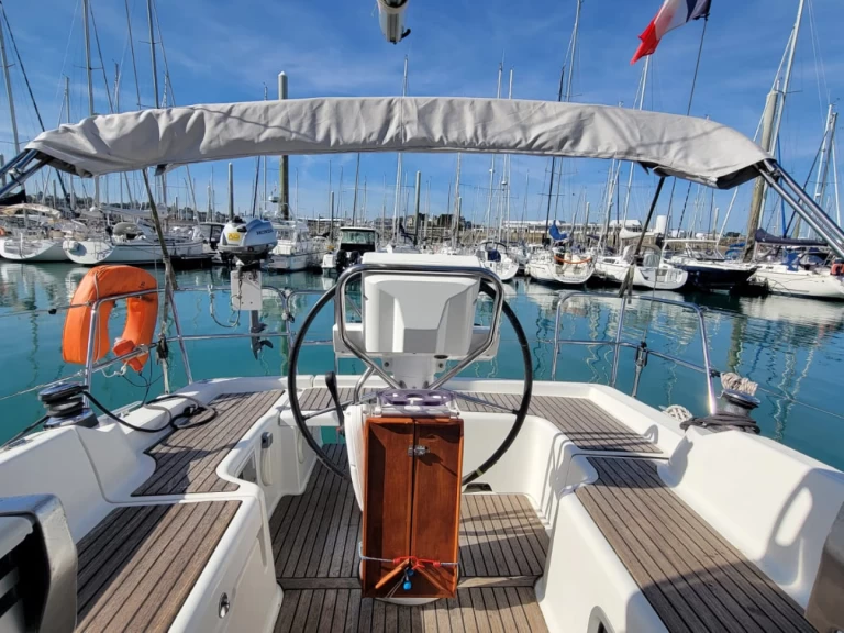 Noleggio a Saint-Quay-Portrieux – Bénéteau Oceanis 31 Dl su SamBoat
