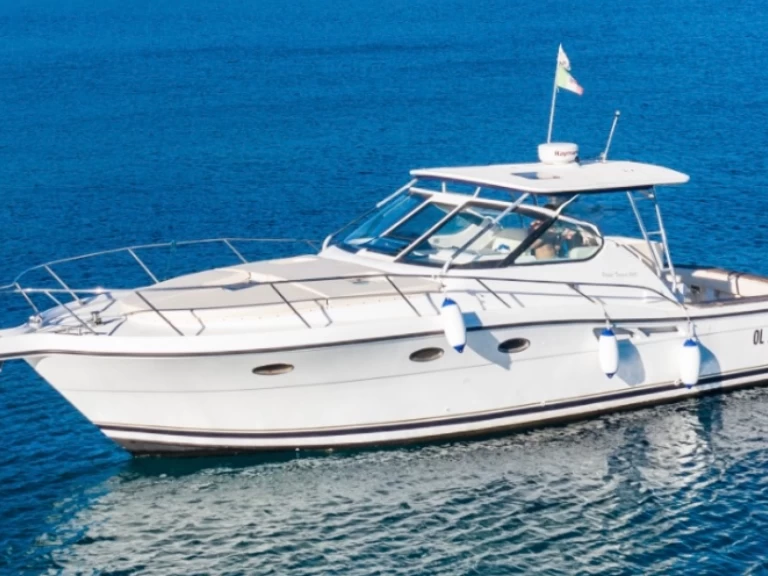 Barca a motore a noleggio a Piano di Sorrento al miglior prezzo