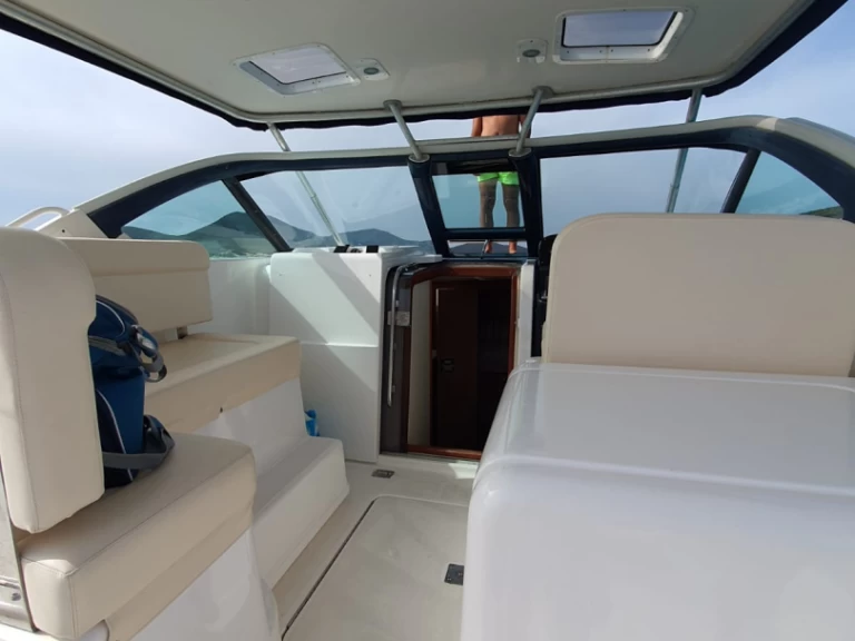 Noleggio Barca a motore con o senza skipper Tiara a Piano di Sorrento