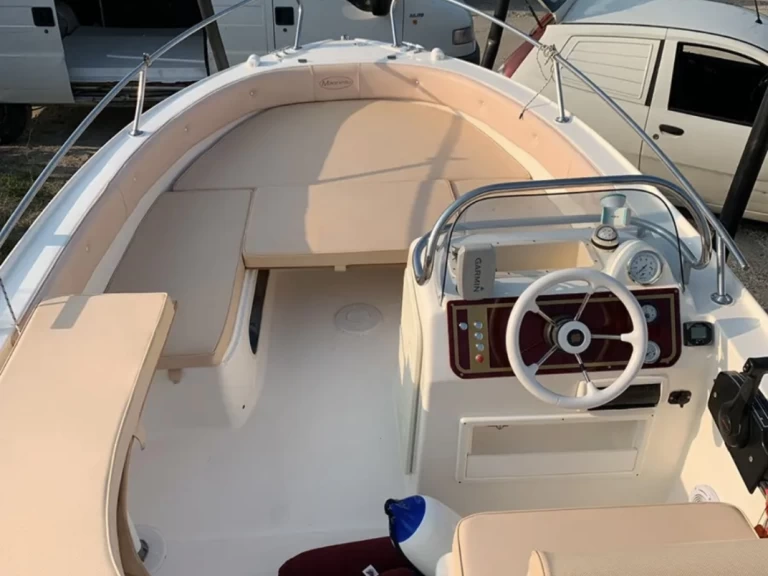 Noleggio a Messina – Marinello Eden 18 su SamBoat