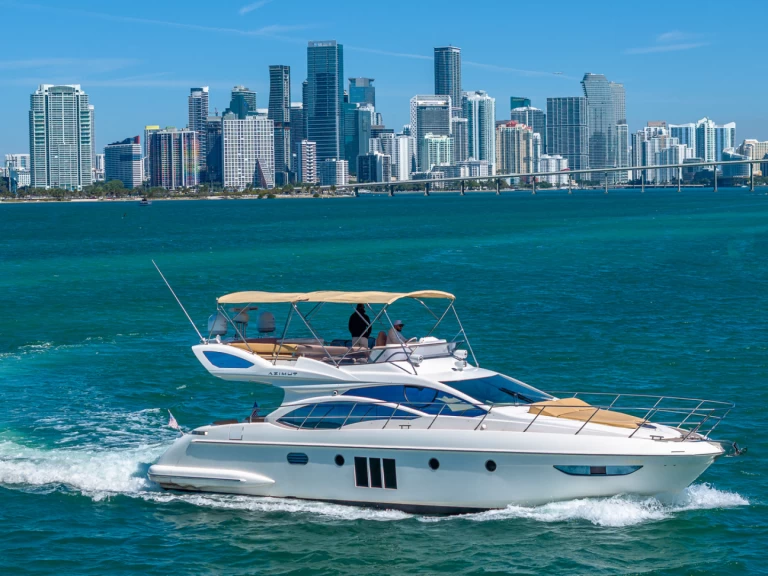Yacht di lusso a noleggio a Miami Beach al miglior prezzo