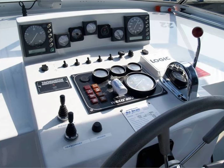 Barca a motore a noleggio a Drachten al miglior prezzo