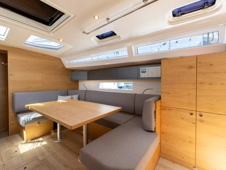 Noleggio Barca a vela con o senza skipper Elan a Spalato