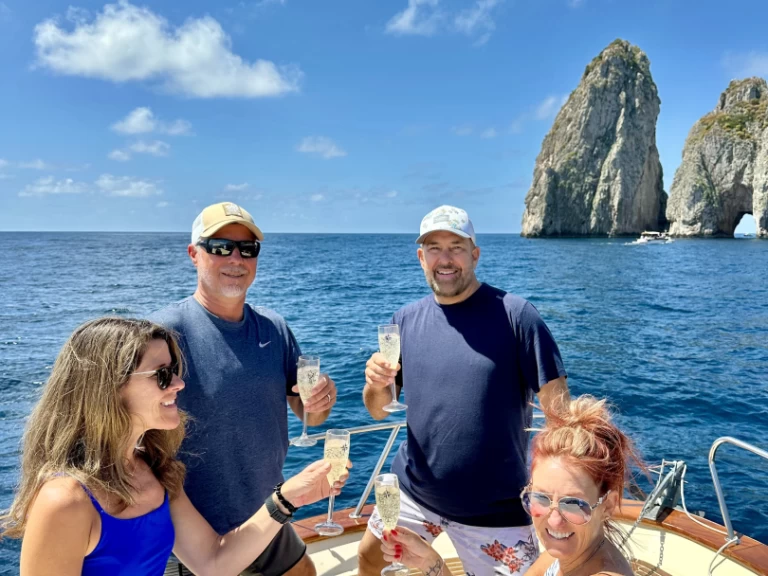 Noleggiare una Apreamare Gozzo 38 a Sorrento