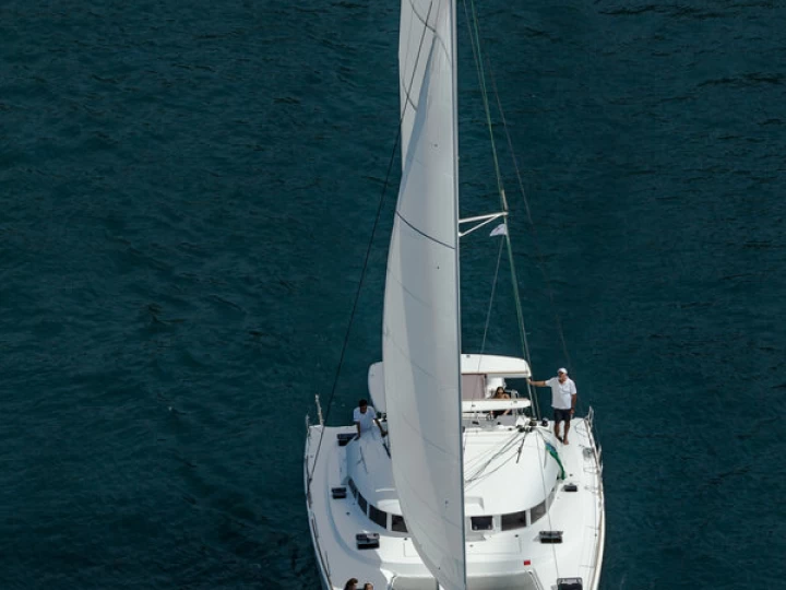 Noleggio barche Lagoon Lagoon 380 a Komolac su Samboat