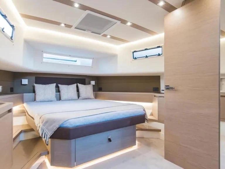 Barca a motore a noleggio a Ibiza Town al miglior prezzo