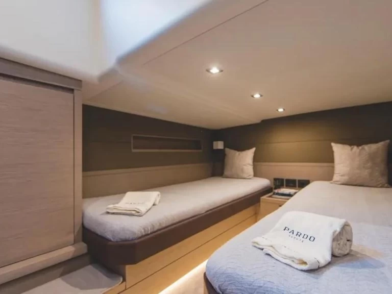 Noleggiare una Pardo Yachts Pardo 50 a Ibiza Town