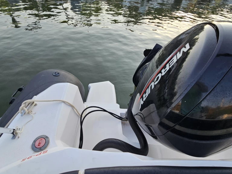 Noleggiare una Selva Selva 640 a Sanary-sur-Mer