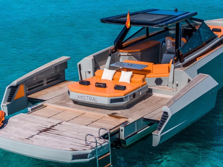 Noleggio a Ibiza Town – EVO 43 Mistral  su SamBoat