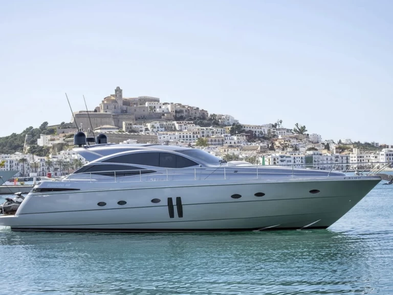 Noleggio Yacht di lusso a Ibiza Town – Pershing Pershing 62