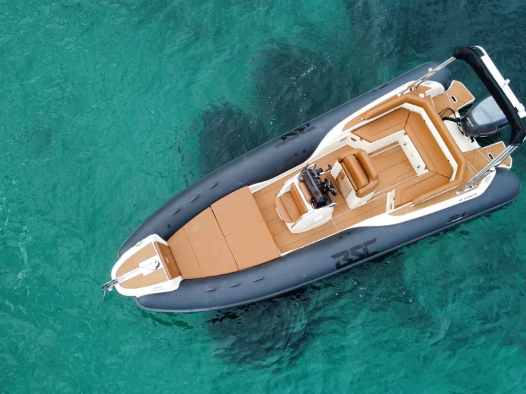 Gommone a noleggio a Nizza al miglior prezzo