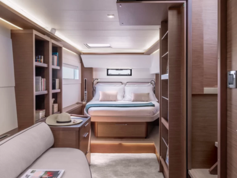 Noleggio Catamarano Lagoon con patente nautica