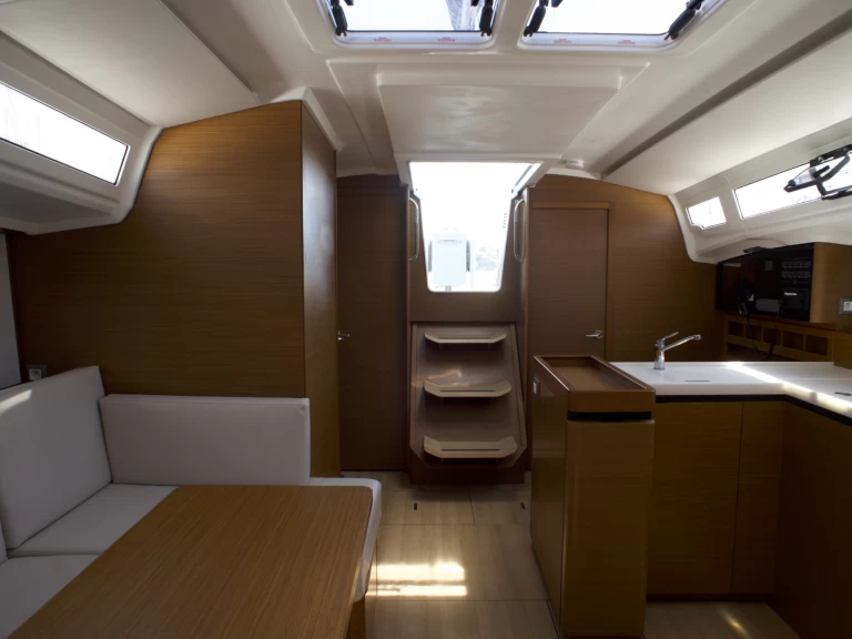 Barca a vela a noleggio a Skiathos al miglior prezzo