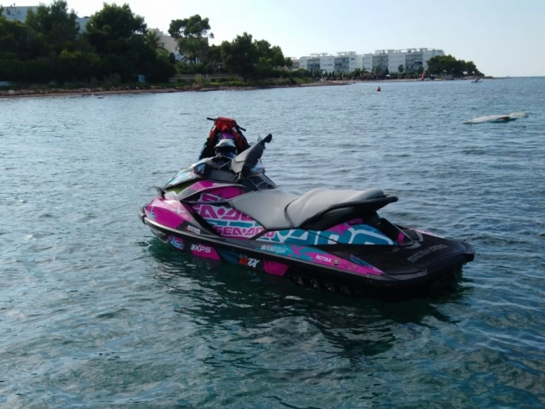 Noleggio Moto d'acqua a San Antonio Port – Bombard Wale prop230