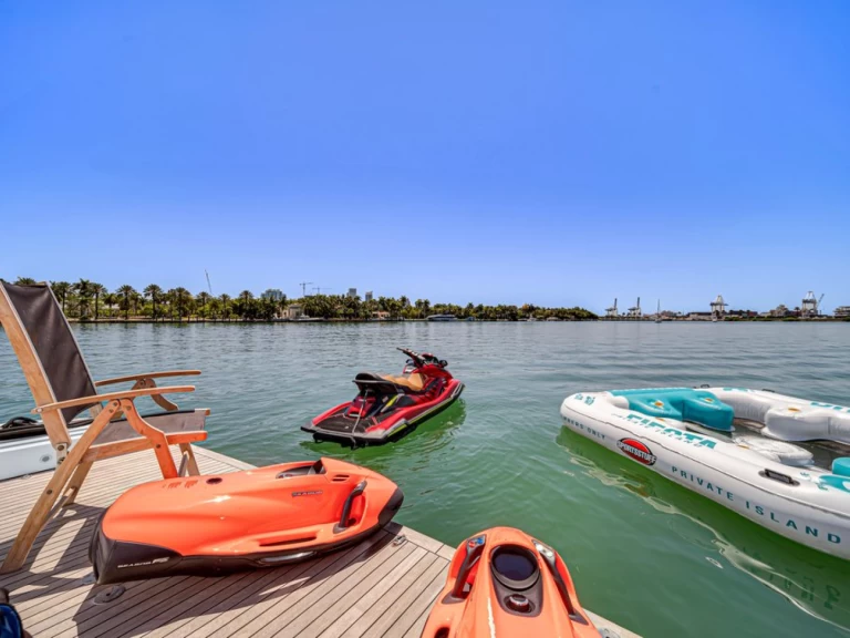 Noleggio Yacht di lusso a Miami Beach – Leopard 105' Leopard