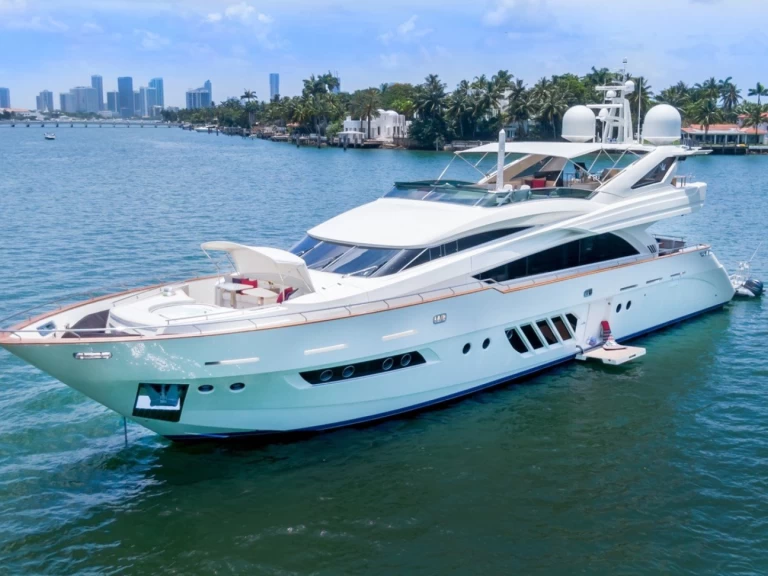 Noleggio Yacht di lusso con o senza skipper Dominator a Miami Beach