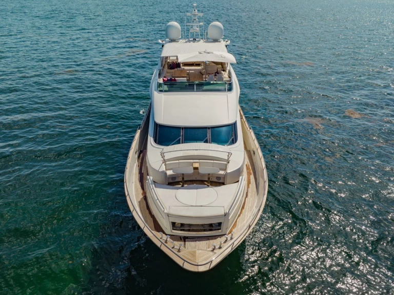 Dominator 100’ Dominator da affittare a  Miami Beach