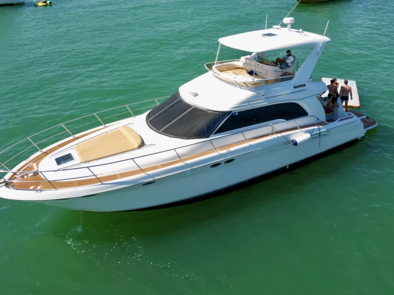 Noleggio Barca a motore Sea Ray con patente nautica